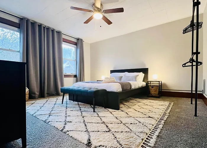 Allegheny Retreat Close To Downtown Holiday home *